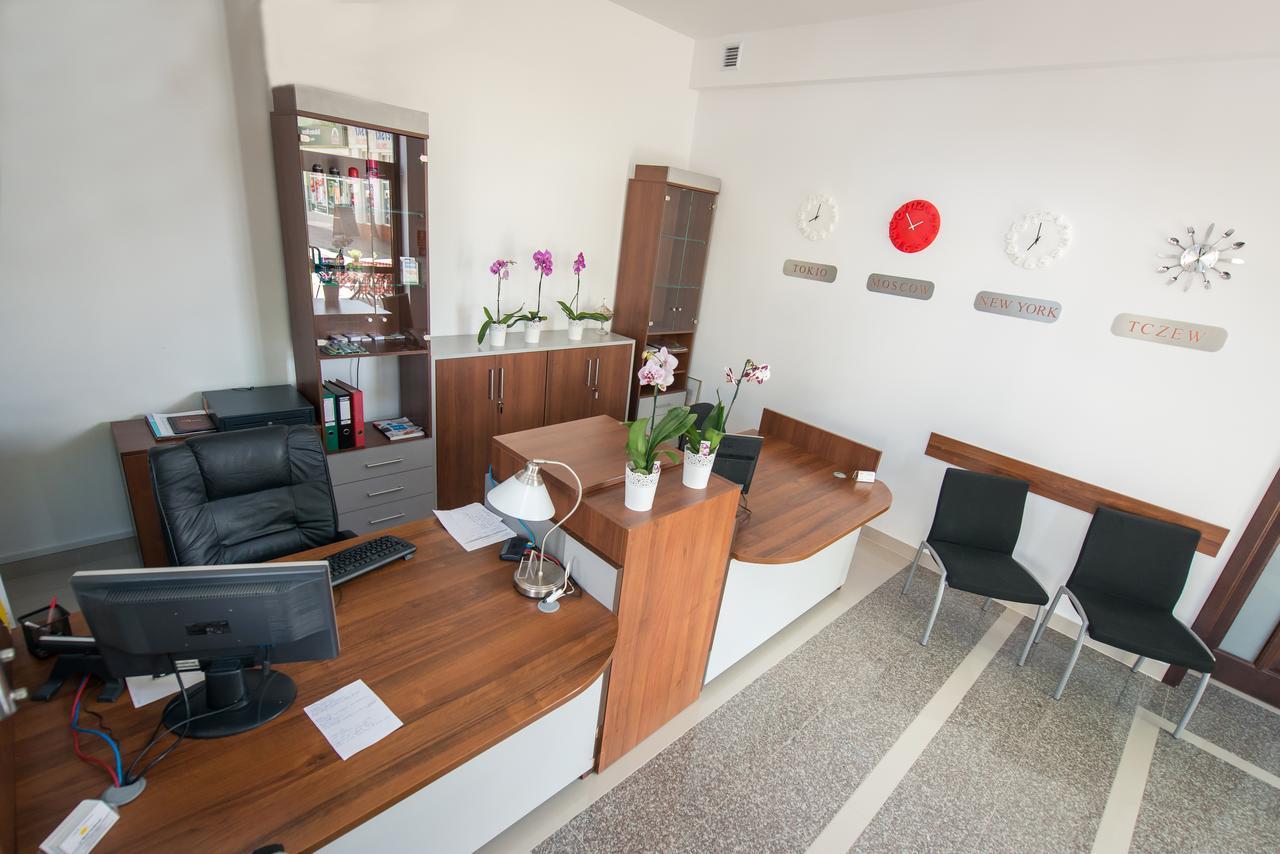 First Hotel Тчев Экстерьер фото